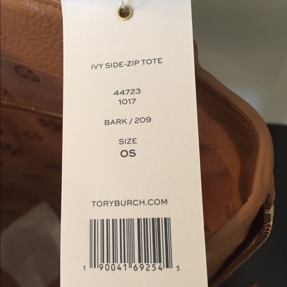 Tory Burch Ivy Side-Zip tote in the color Bark - Picture 7 of 8